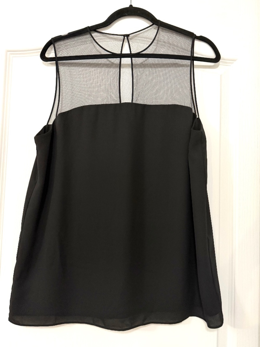 Aritzia Babaton Lionel Black Mesh Yoke Sleeveless Blouse Tank Top Size L